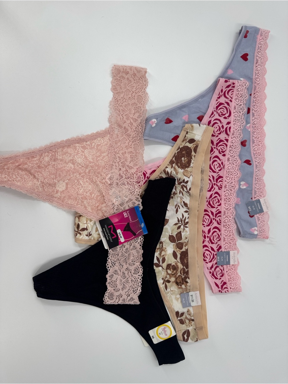 NWT Bundle of 5 Lace & Floral Thongs Different Brands Sz XL $55. Value